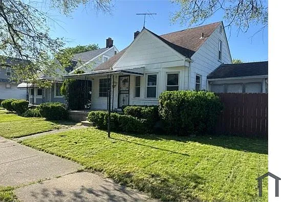 14493 Kilbourne St — Photo 2