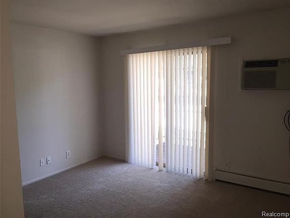 2nd image of 241 E Liberty St APT 7