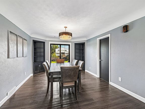 5th image of 327 3rd St