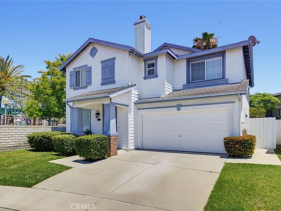 2nd image of 1253 Cypress Cir
