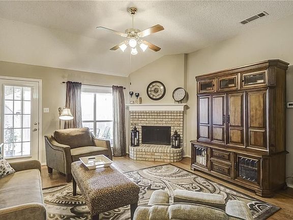 3rd image of 6508 Buckeye Dr