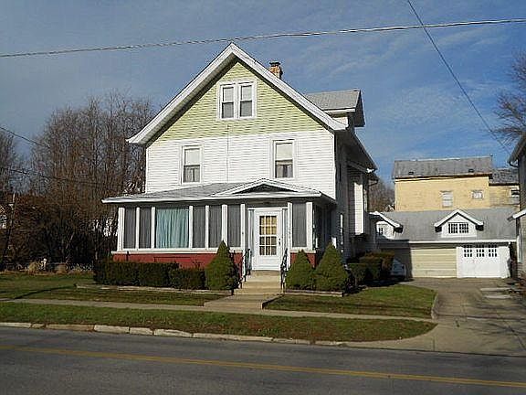 1st image of 430 W Main St