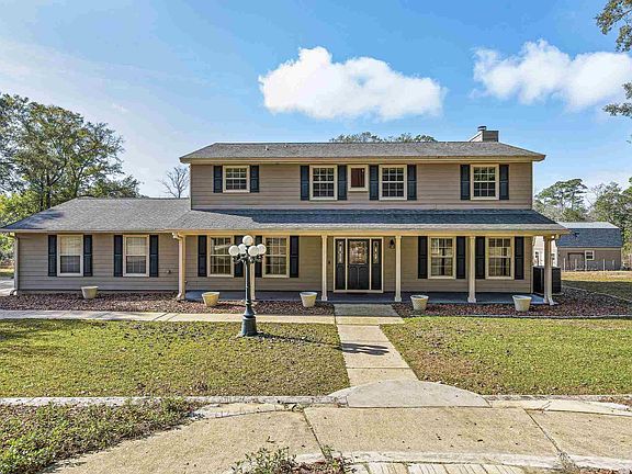4th image of 6061 Spanish Oak Dr