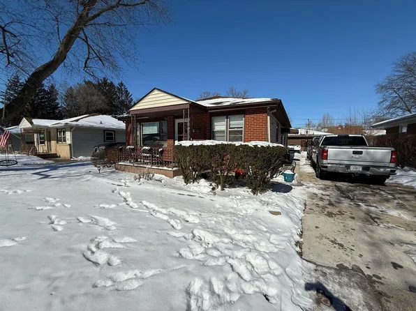 1907 Paradise Blvd, Rockford, IL 61103