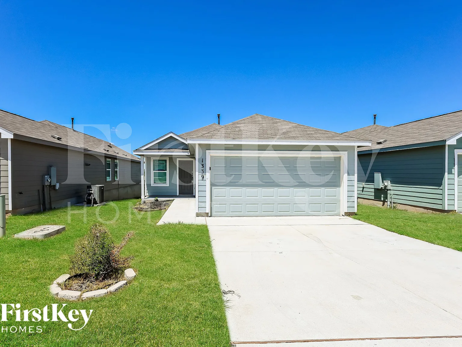 3 bed, 2.0 bath, 1440 sqft, $1,625 — Photo 2