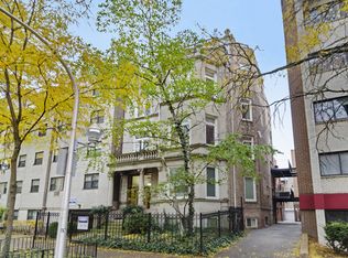 533 W Oakdale Ave APT 3, Chicago, IL 60657
