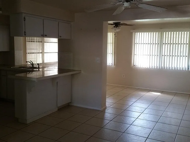 4430 Glissade Dr — Photo 4