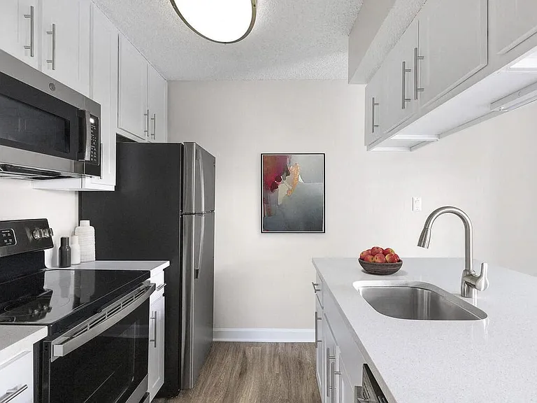 Lakeside Villas — Photo 14