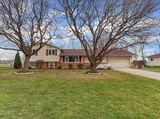 58370 Pam Dr, South Bend, IN 46619