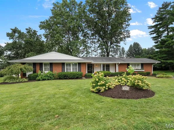 418 Monaco Dr, Saint Louis, MO 63122