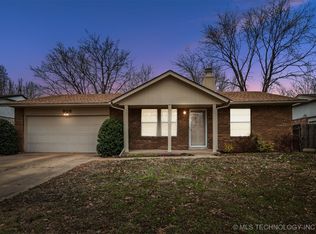 908 W Oakridge St, Broken Arrow, OK 74012