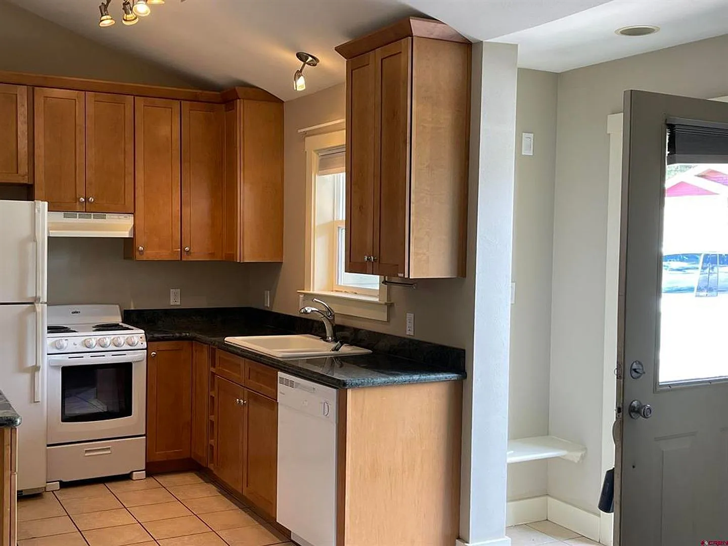 Spacious condo in the core area of Pagosa — Photo 2
