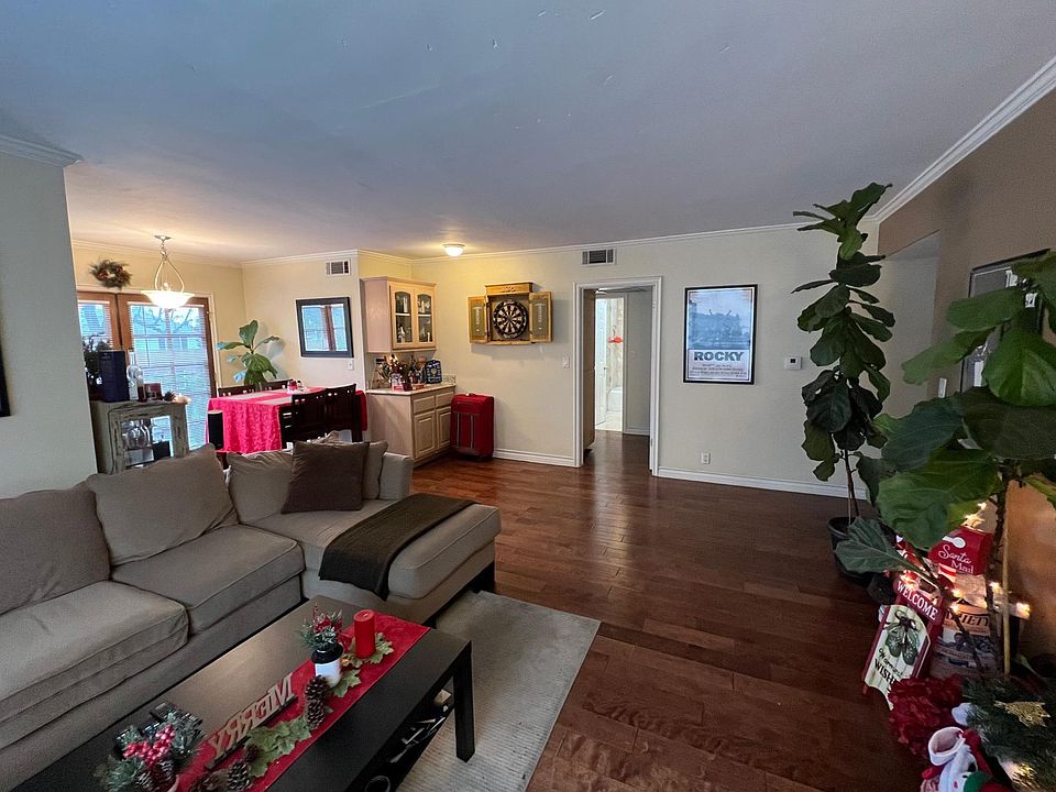 1st image of 4428 Moorpark Way #3