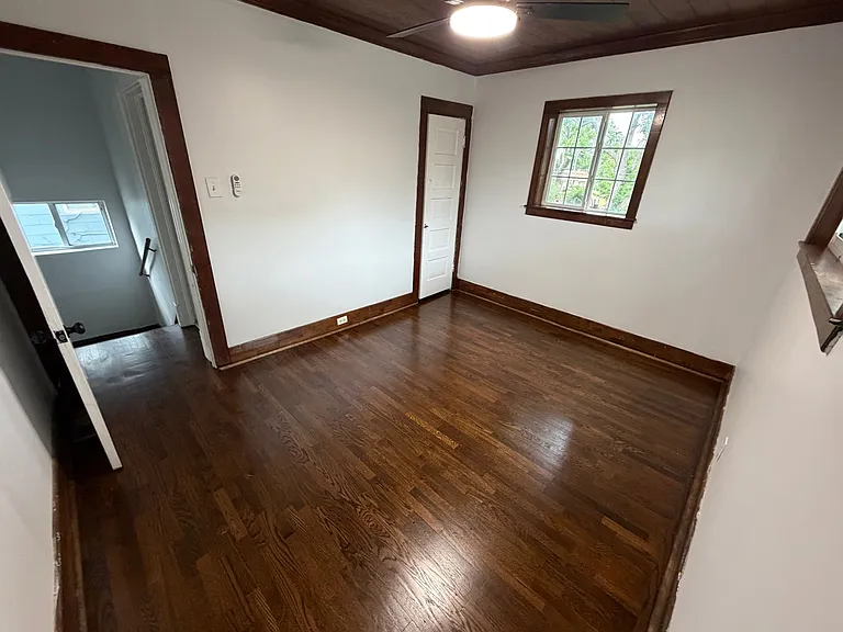 5637 Forest Ave — Photo 7
