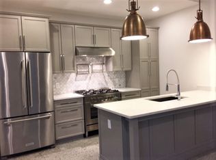 9 Buttles Ave APT 102, Columbus, OH 43215