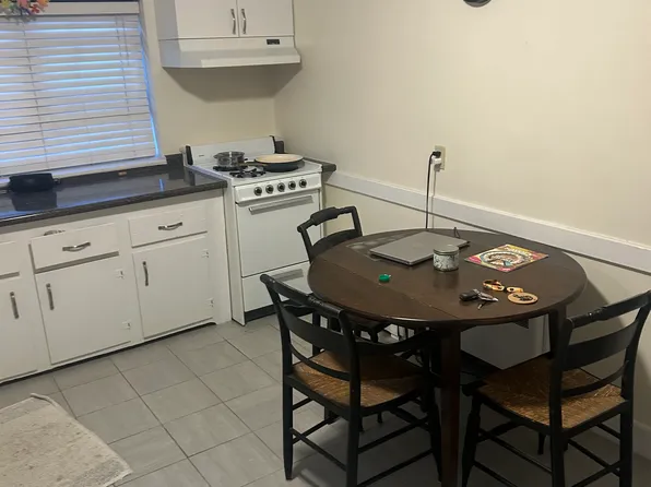 32 Brock St APT 3, Brighton, MA 02135