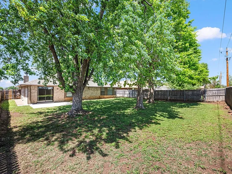1116 Earl A Rodkey Dr — Photo 21