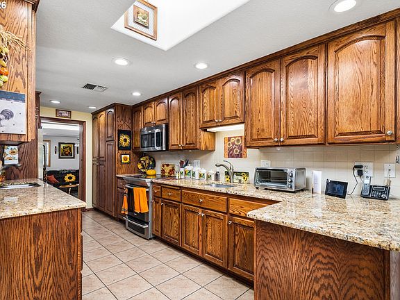 4th image of 93066 Marcola Rd