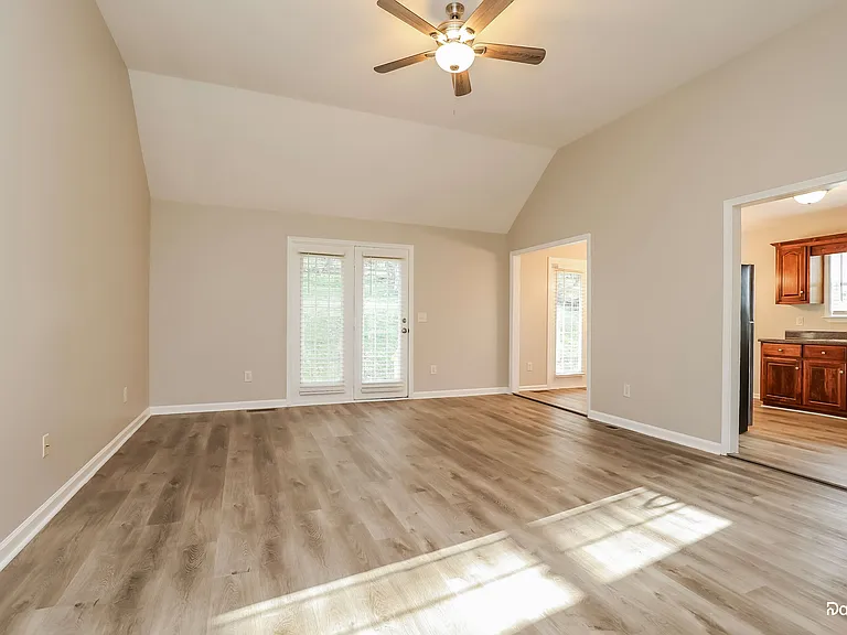 112 McKinley Dr — Photo 6