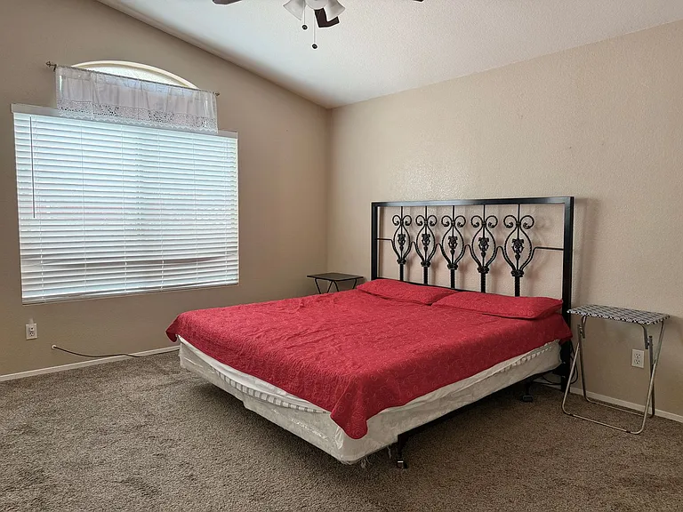 868 Worrell Ave — Photo 6