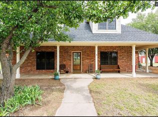 2900 Ripy Rd, Krum, TX 76249