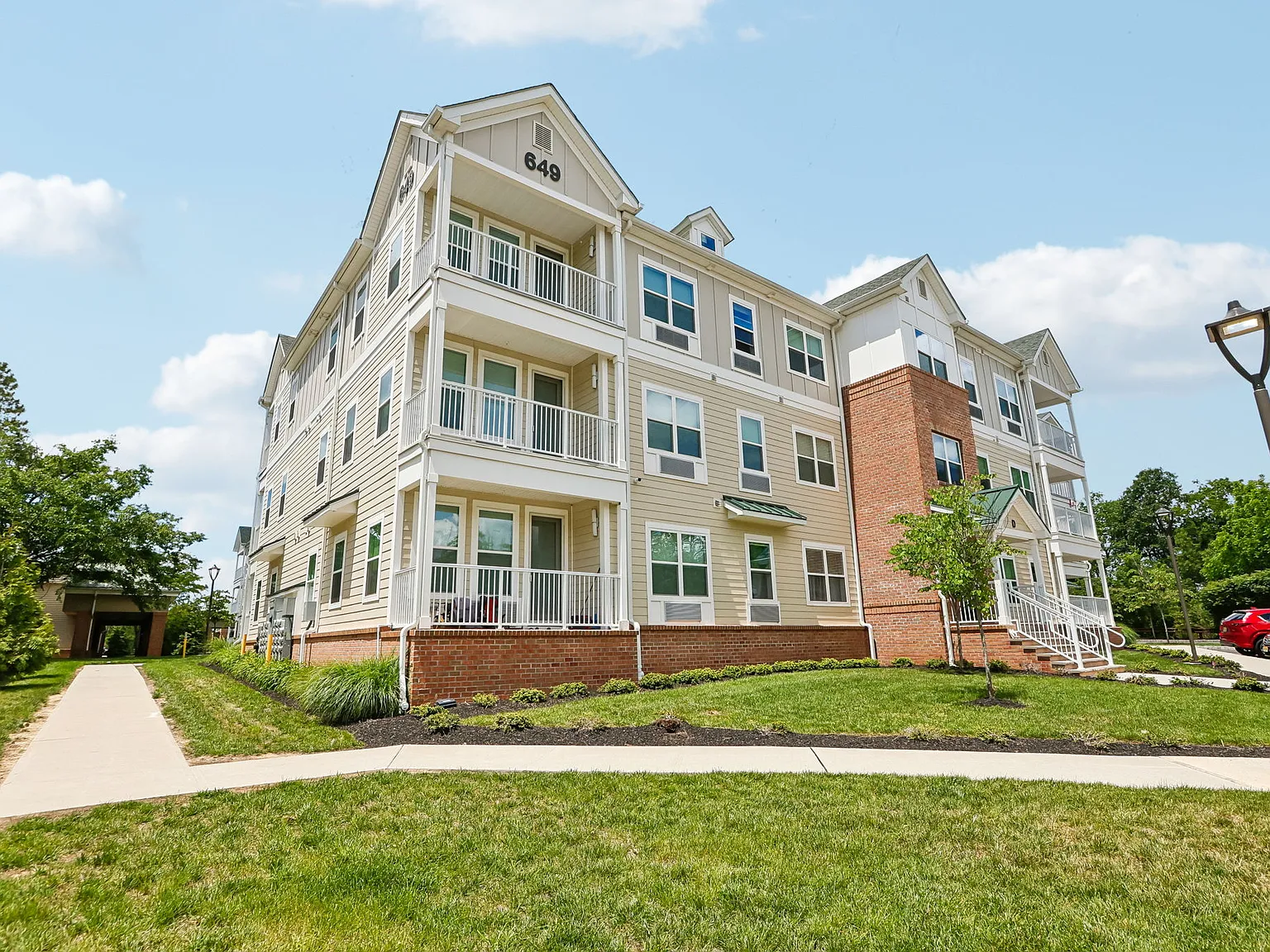 The Franklin at Hillsborough — Photo 4