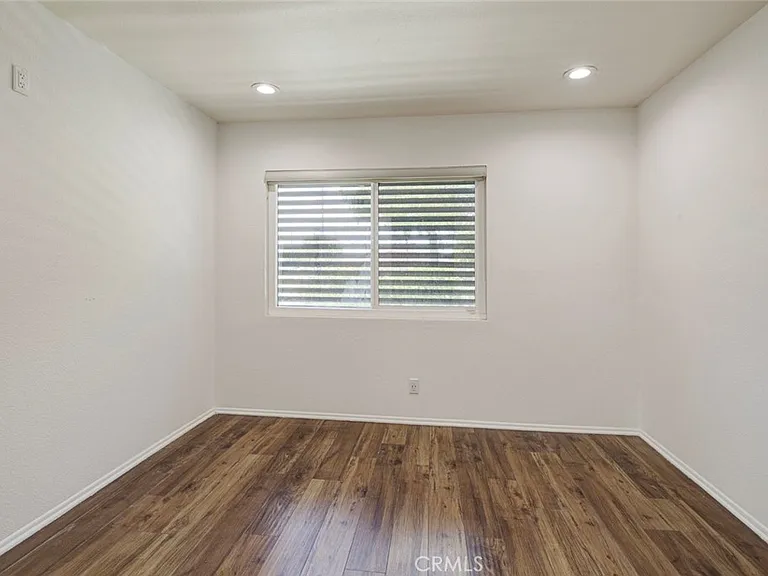 9450 Tampa Ave — Photo 52
