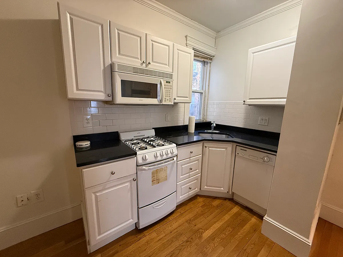 Building Photo - 26 Hemenway St #27-A