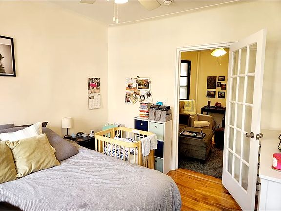 5th image of 212 E 84th St APT 4D