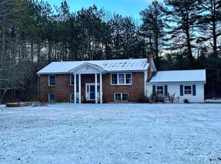 35 Valley View Dr, Milton, VT 05468