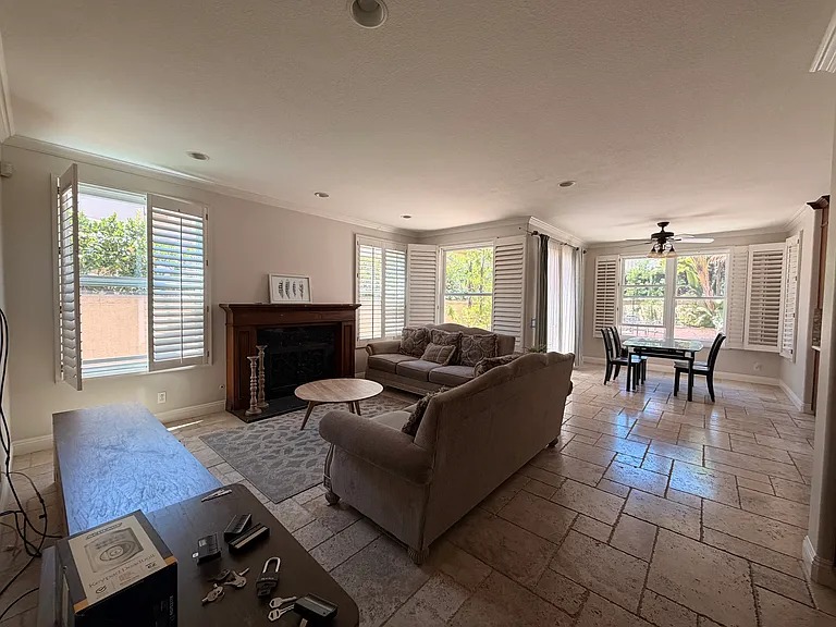 2220 Bowman Ave — Photo 5