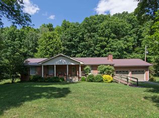 369 Lick Creek Rd, Meadow Bridge, WV 25976