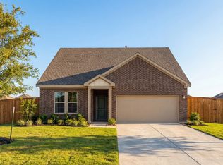 1402 Centerline Dr, Nevada, TX 75173