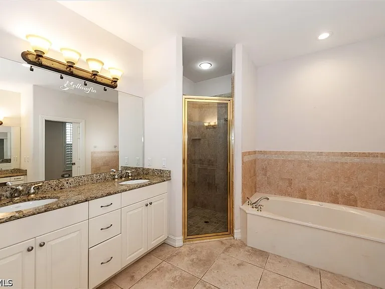 2024 SE 28th Terrace Cpe — Photo 11