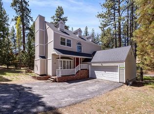 1200 Constellation Dr, Big Bear City, CA 92314
