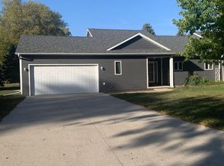 1202 Country Club Ln, Manson, IA 50563