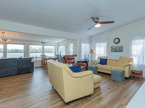 4th image of 349 Reynolds Rd