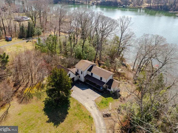 44731 Smiths Nursery Rd, Hollywood, MD 20636