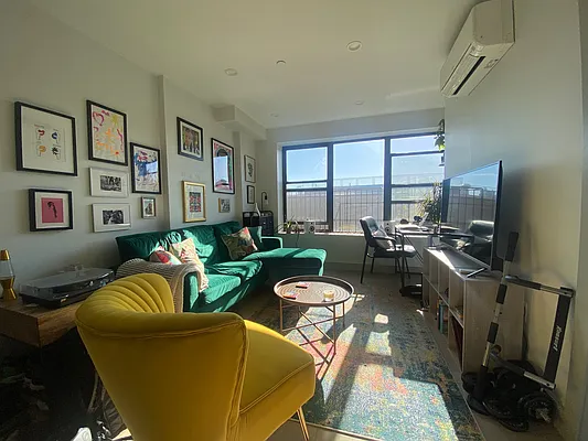 Rented by Dream Space Realty | media 8