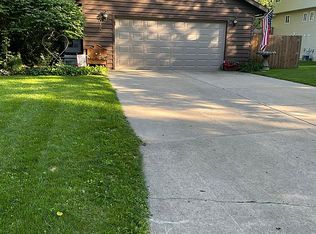 3053 Open Gate Trl, Green Bay, WI 54313