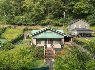 60 Warm Hollow Rd, Matewan, WV 25678