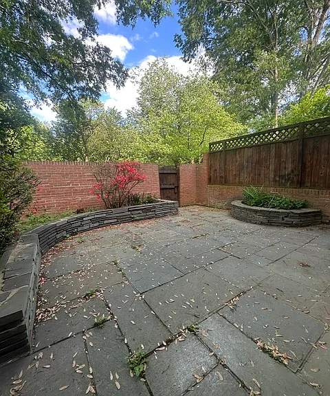 1954 Hopewood Dr — Photo 32