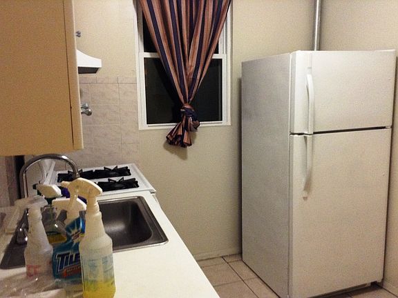 2nd image of 2867 Randall Ave Fl 2