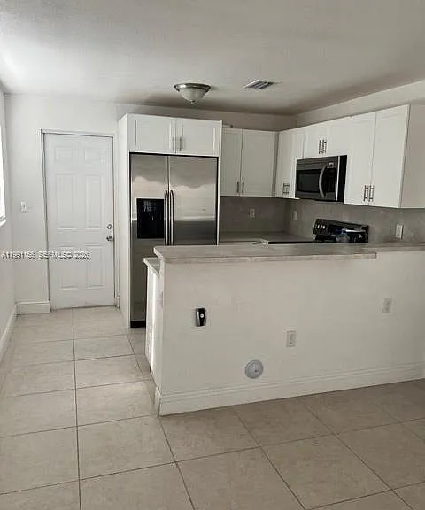 644 SW 1st Ct — Photo 2