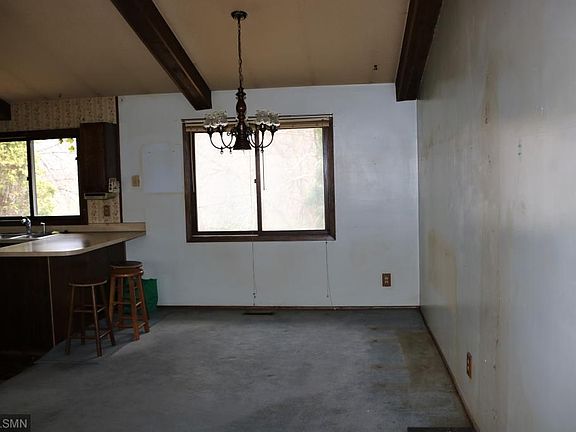 3rd image of 14101 Park Ave