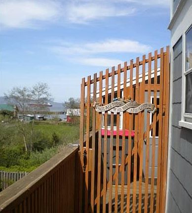 Privacy Entrance