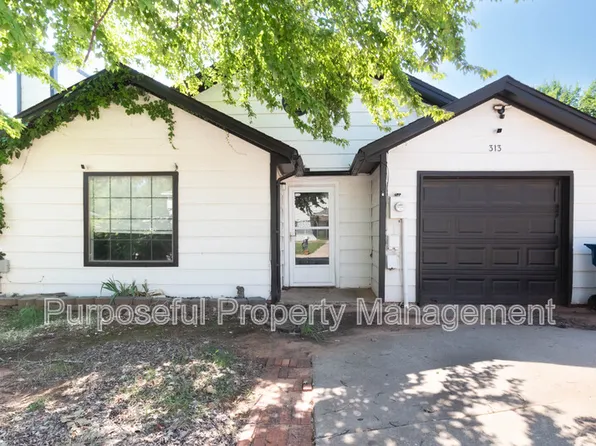 313 Belmont Dr, Edmond, OK 73034