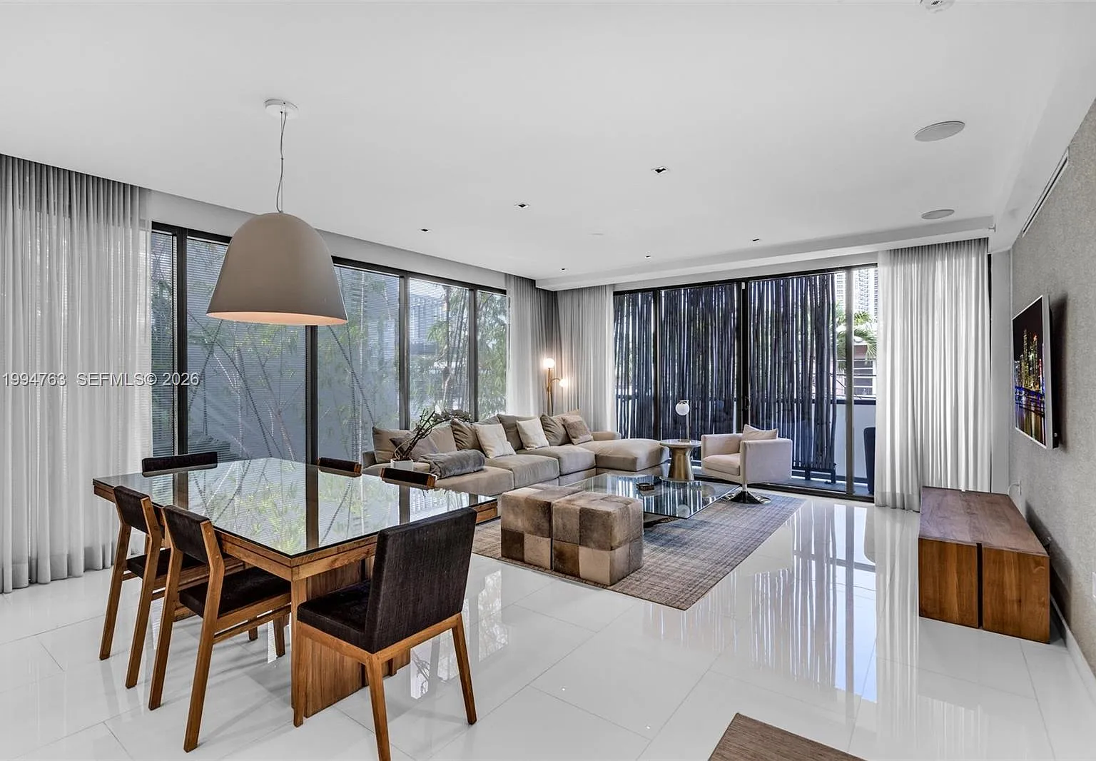 350 Meridian Condo — Photo 4