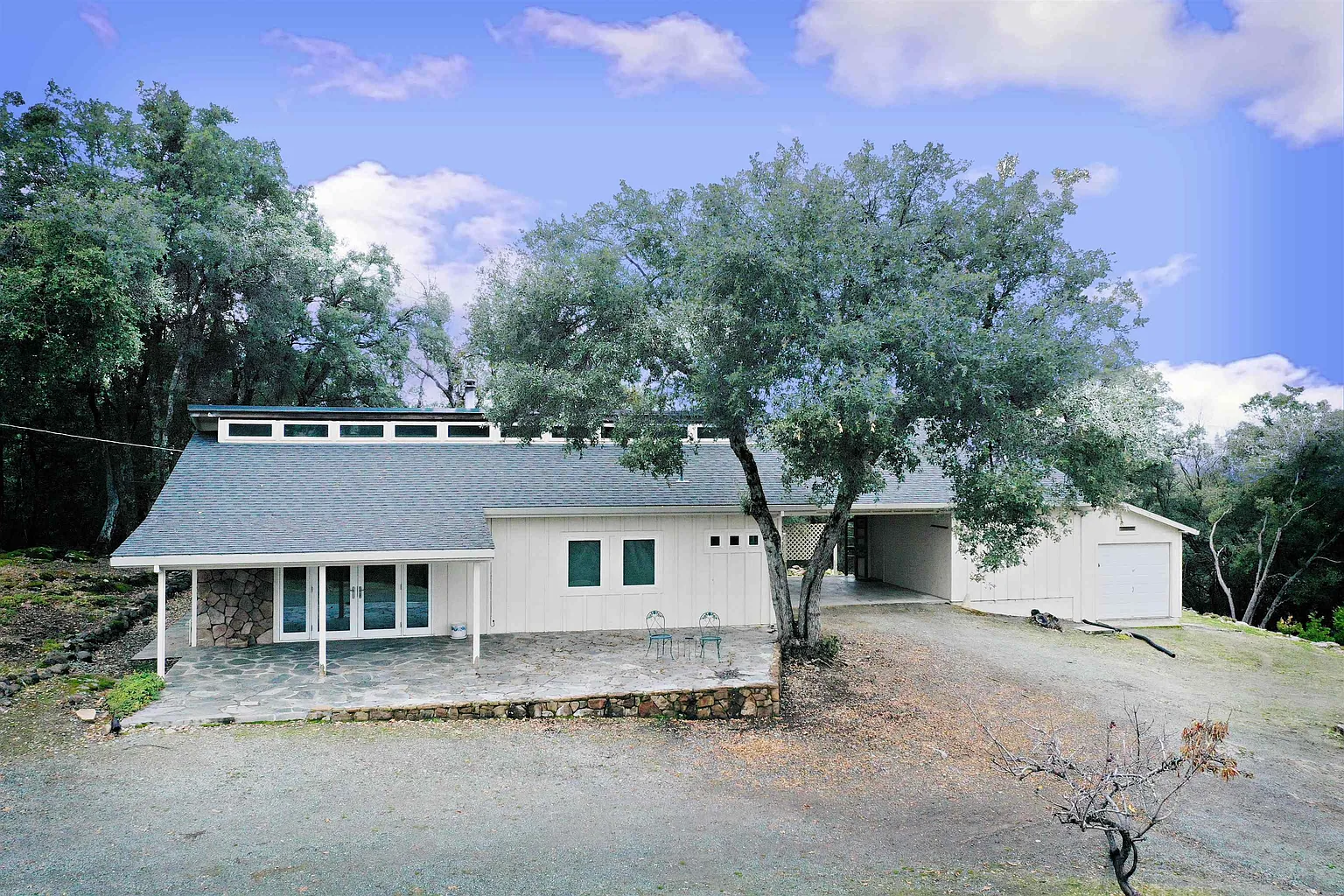 22016 Phoenix Lake Rd photo 1