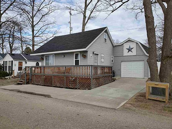 2nd image of 215 Holly Ave